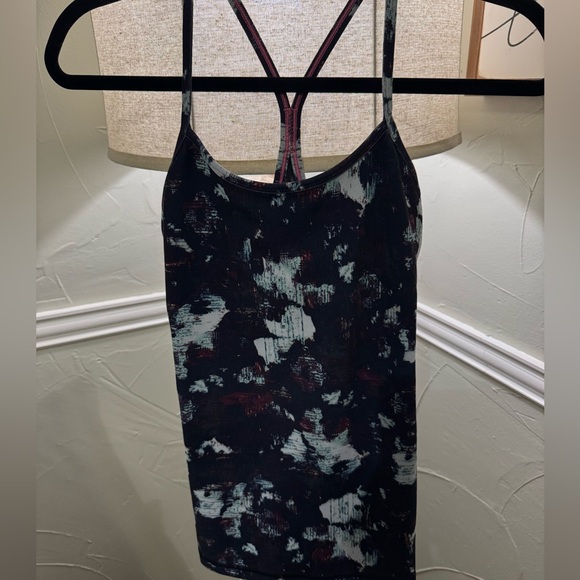 lululemon tank - Picture 4 of 10